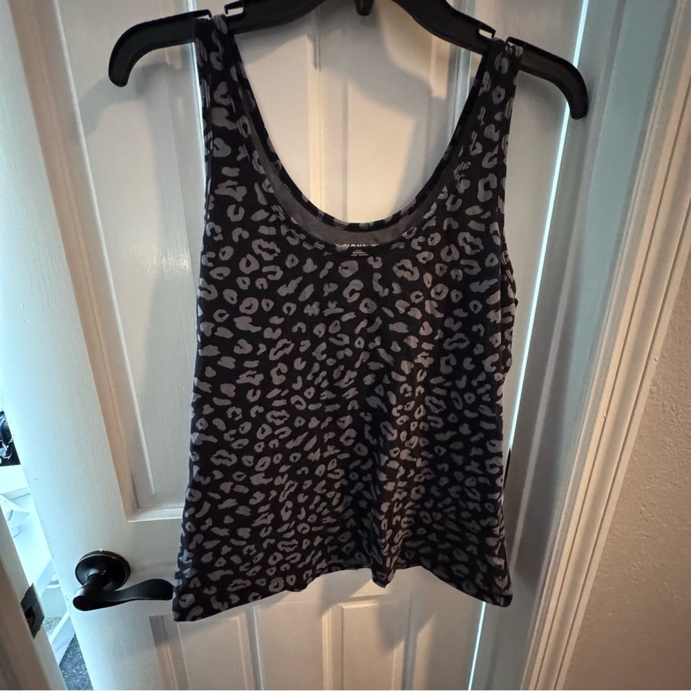 Old Navy First-Layer Leopard Print Tank Top Size L